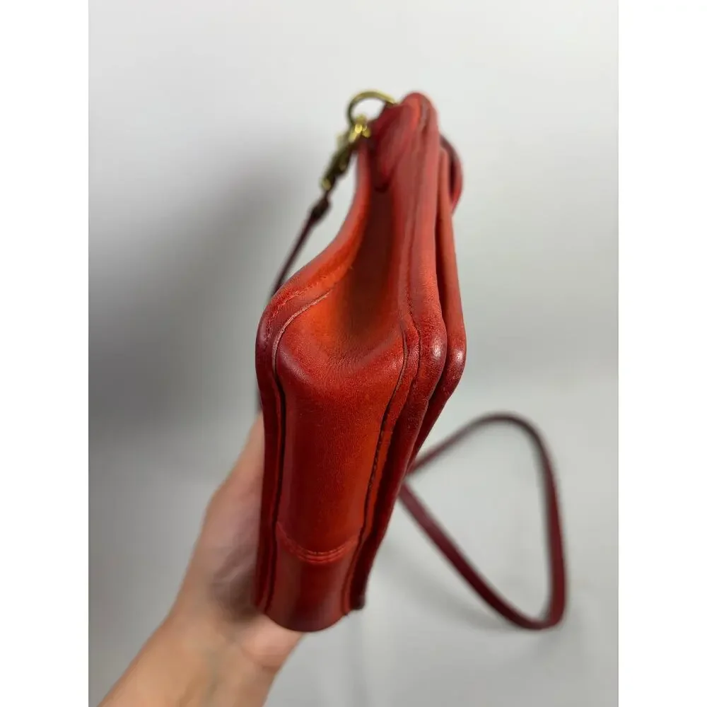 Vintage COACH Red Leather 5120 Small Shoulder Pouch (1983) Rare (no hang tag) - Picture 13 of 14